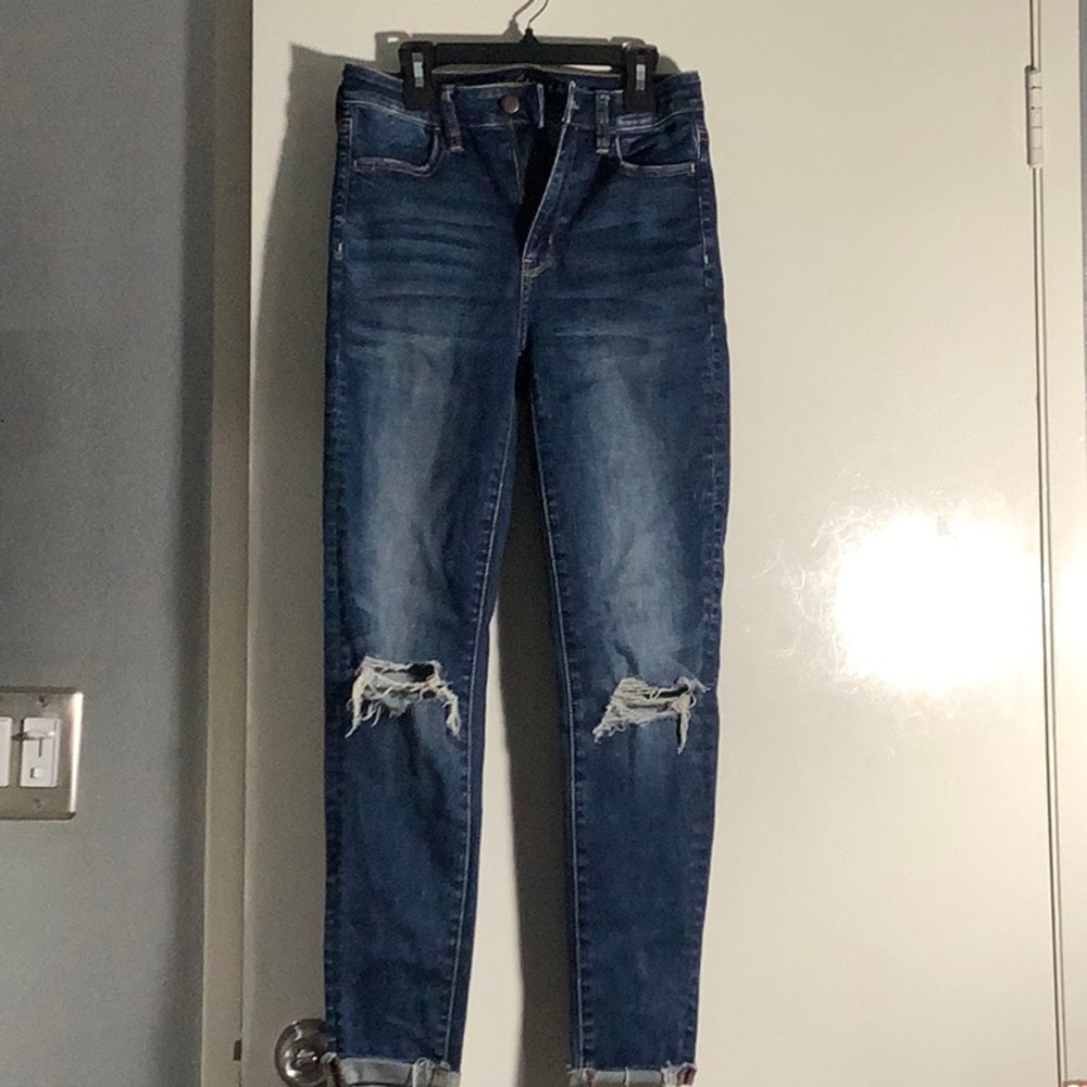American Eagle blue jeans